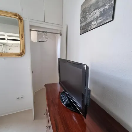Apartment Ruhig & Mitten In Der Altstadt, Nahe Uni&schloss